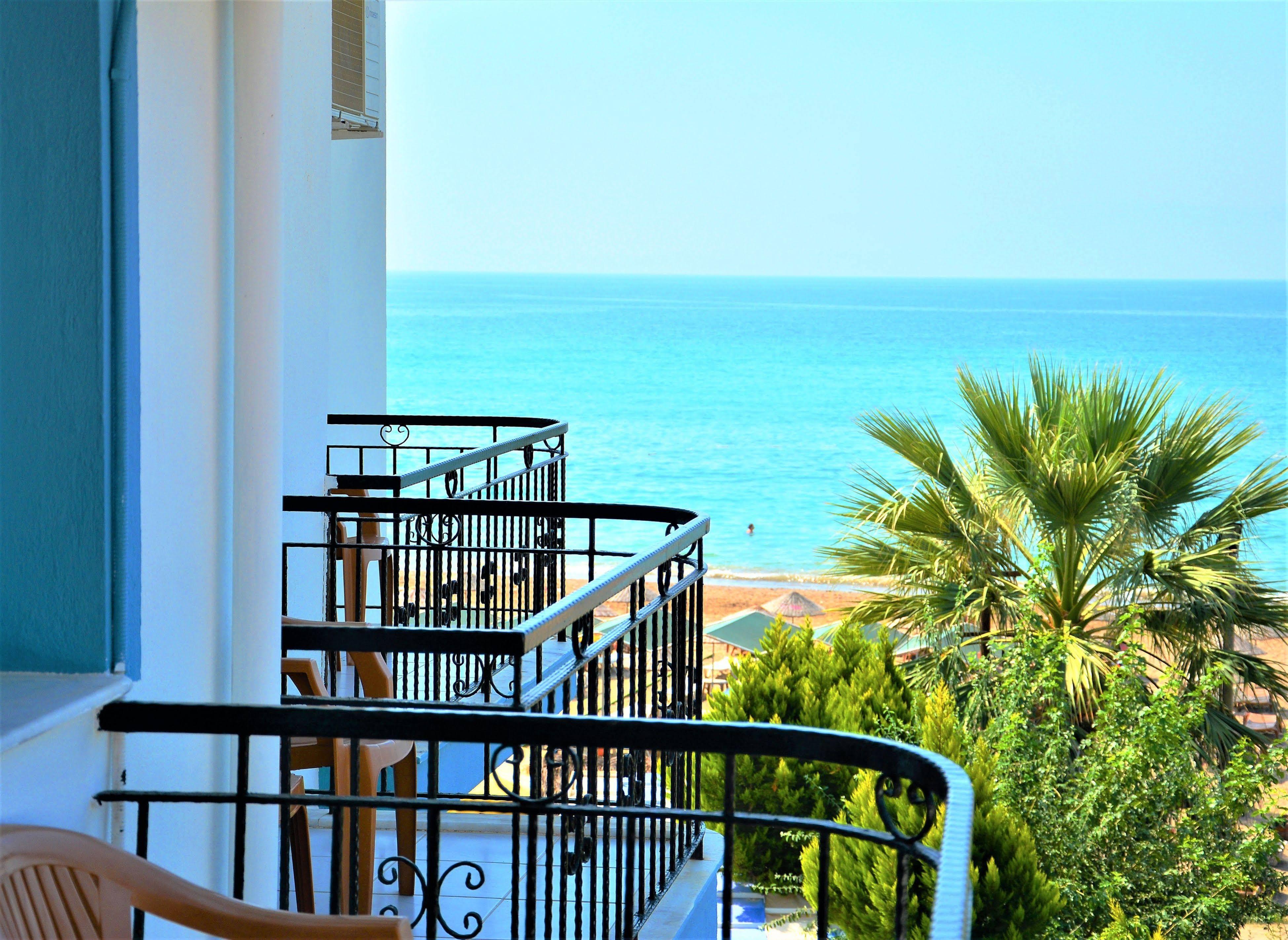 Gumuldur Mavi Deniz Hotel Екстериор снимка