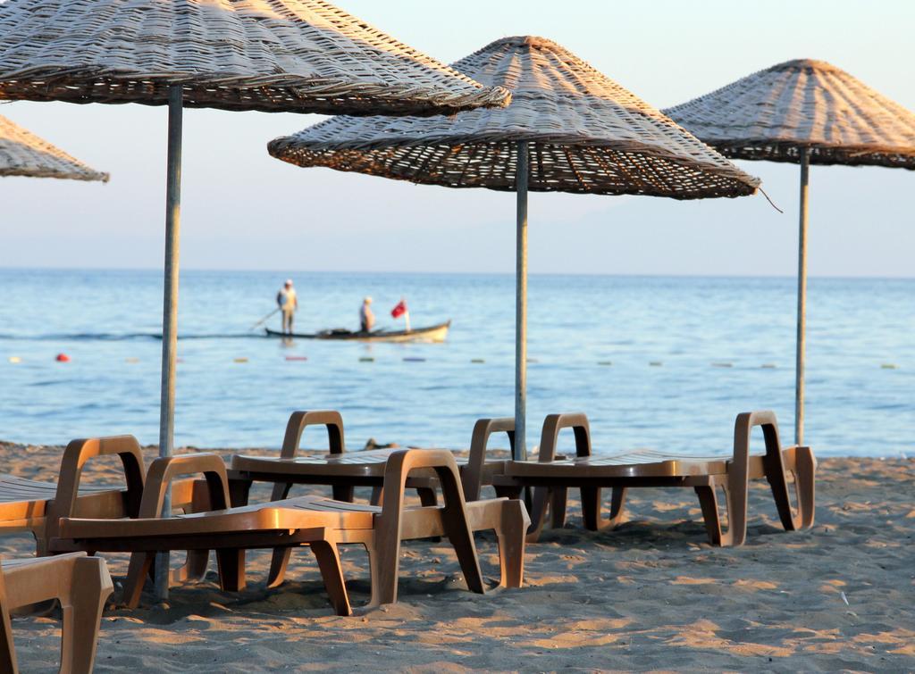 Gumuldur Mavi Deniz Hotel Екстериор снимка